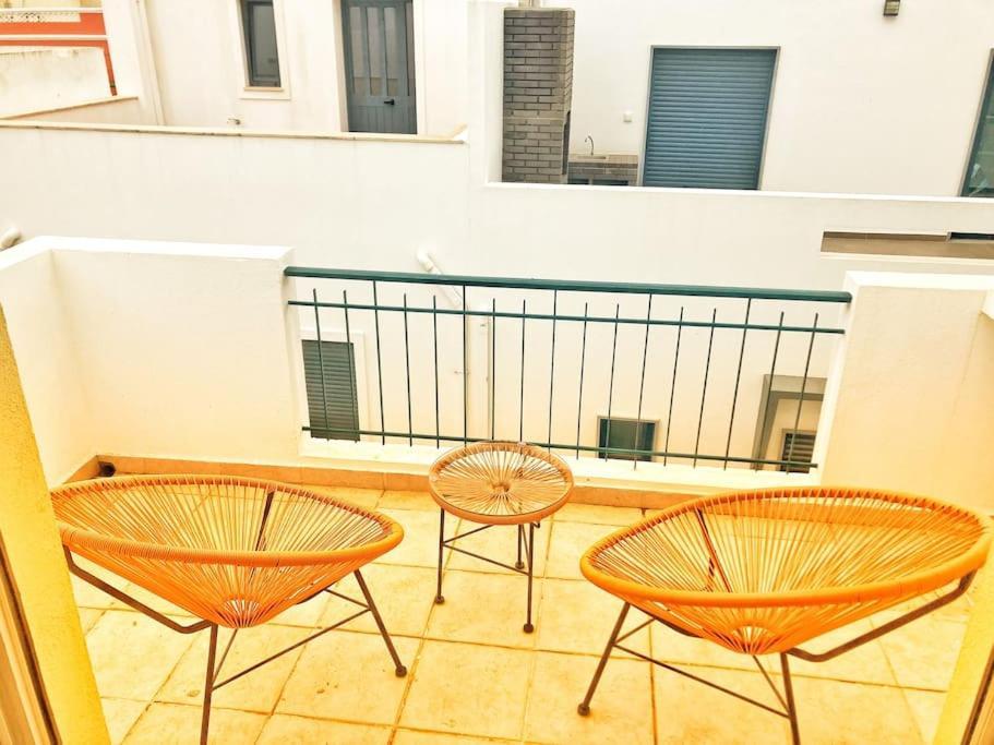 Nice View Apartment In The City Center Fuzeta Esterno foto